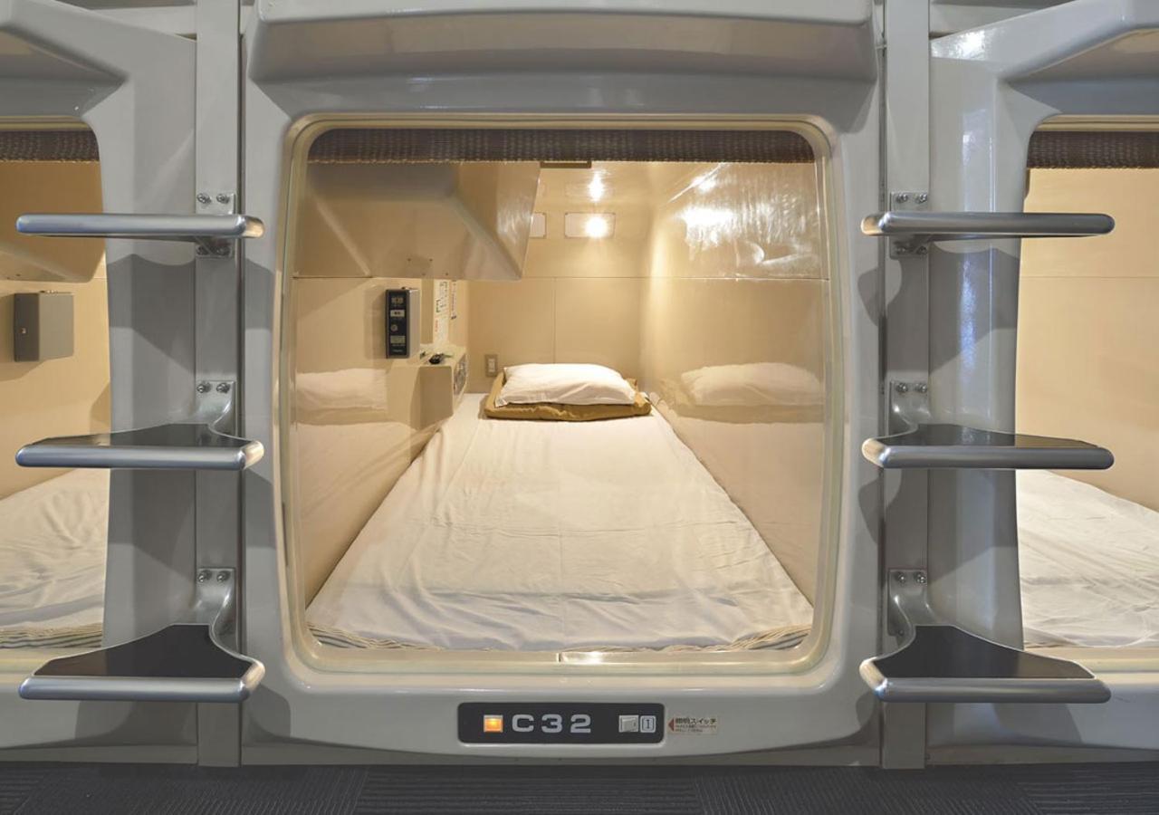Capsule And Sauna Rosco Токио Экстерьер фото