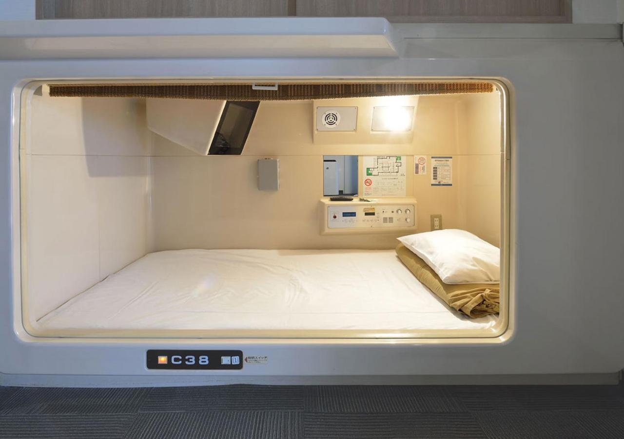 Capsule And Sauna Rosco Токио Экстерьер фото